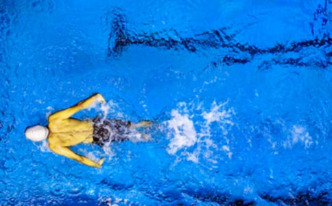 ���ڰ����˶�Ա�ļ��͸�