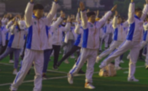 做早操看图作文