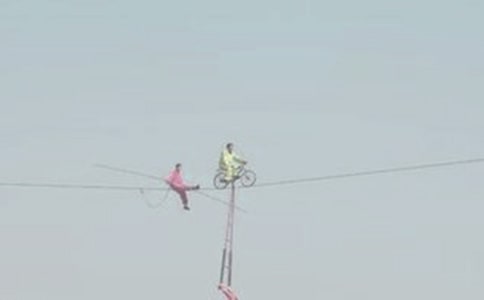 ��һ���߸�˿������500��